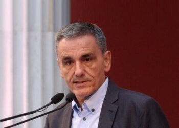 Προαναγγελία αποχώρησης από Τσακαλώτο: «Δεν μπορεί να υπάρξει πια περηφάνεια σε αυτό το κόμμα»