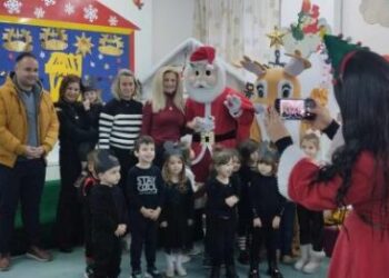 Αμφιλοχία/Δώρα και εκπλήξεις από το ΚΕΚΑΔΑ για τα παιδιά των παιδικών σταθμών