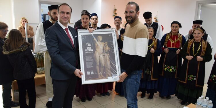 Οι ευχές του Νεκτάριου Φαρμάκη για τα Χριστούγεννα: «Ας προσπαθήσουμε όλοι για μία κοινωνία με περισσότερο φως και λιγότερο σκοτάδι»