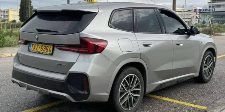 Το πρώτο ηλεκτρικό ταξί του Αγρινίου είναι μία BMW iX1