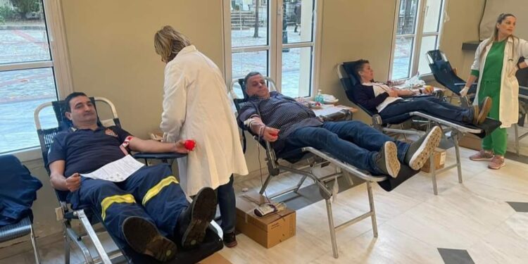 Αγρίνιο/μάθημα αγάπης και αλληλεγγύης στην χθεσινή Χριστουγεννιάτικη εθελοντική αιμοδοσία!