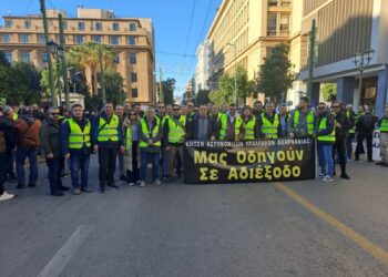Η Ένωση Αστυνομικών Υπαλλήλων Ακαρνανίας στην συγκέντρωση διαμαρτυρίας των ενστόλων στην Αθήνα