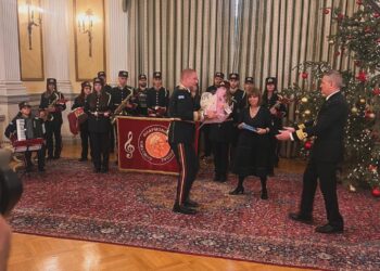 Τα κάλαντα από τη Δημοτική Φιλαρμονική Αμφιλοχίας στην ΠτΔ 