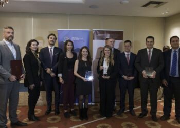 Ο Δήμος Αγρινίου βραβεύτηκε από το Οικονομικό Πανεπιστήμιο Αθηνών για το 7ο Γυμνάσιο Αγρινίου