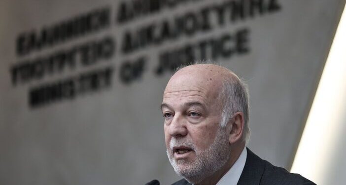 Φλωρίδης: Κοινωφελής εργασία για ποινές κάτω από 2 έτη – Βραχιολάκι αντί περιοριστικών μέτρων