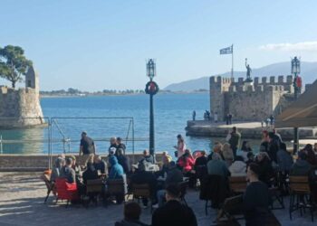 Χριστούγεννα στη Ναύπακτο: Η πληρότητα στη γραφική πόλη αγγίζει το 90% – Γιατί την προτιμούν