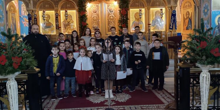 Όμορφη Χριστουγεννιάτικη γιορτή των παιδιών των Κατηχητικών σχολείων του Ι.Ν Αγιου Δημητρίου Παραβόλας