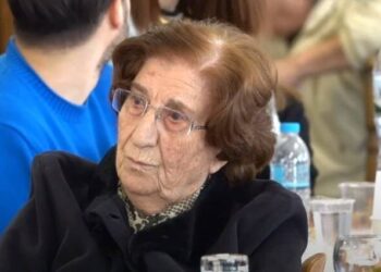 Συνταξιούχος δασκάλα πούλησε το διαμέρισμά της και δώρισε ένα ασθενοφόρο στο νοσοκομείο