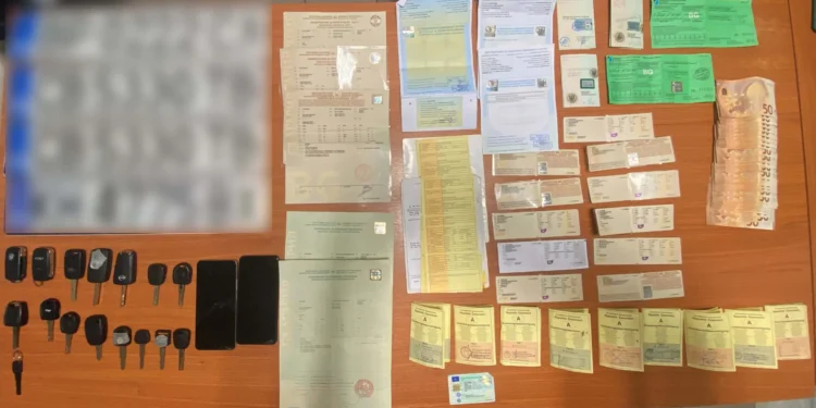 Εξαρθρώθηκε εγκληματική ομάδα με δράση και στην Αιτωλνία/4 συλλήψεις για παράνομες μεταφορές αλλοδαπών