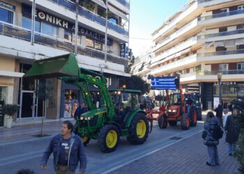 Συγκέντρωση – συλλαλητήριο αγροτών στην πλατεία του Αγρινίου (βιντεο-φωτο)