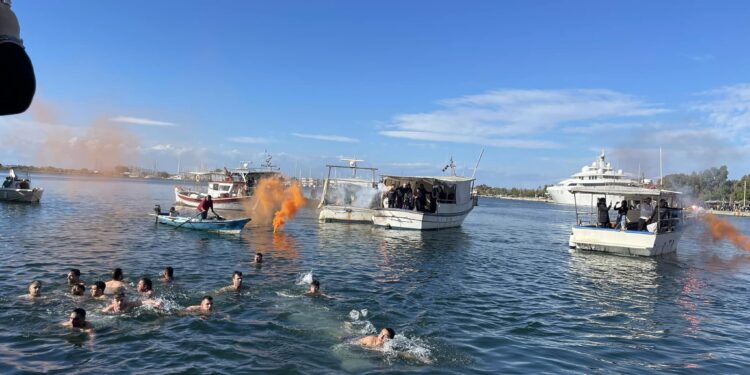 Με μεγαλοπρέπεια εορτάσθηκαν στο Μεσολόγγι τα Θεοφάνεια