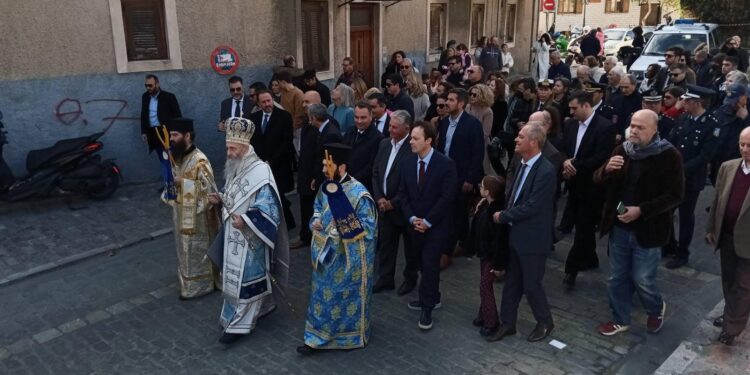 Ναύπακτος: Με λαμπρότητα ο εορτασμός των Θεοφανείων