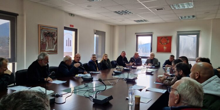 Αμφιλοχία: Συνάντηση δημάρχου και αντιδημάρχων με συμβούλους της ενότητας Ινάχου