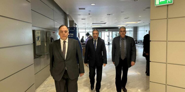 Στο Νοσοκομείο Αγρινίου σήμερα ο Διοικητής της 6ης ΥΠΕ Γιάννης Καρβέλης