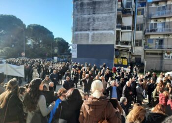 Δυναμική συγκέντρωση διαμαρτυρίας ενάντια στη κατάργηση του Πρωτοδικείου Αγρινίου(ΒΙΝΤΕΟ-ΦΩΤΟ)