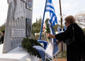 Τοποθέτηση Μνημείου προς τιμήν του Ήρωα Αεροπόρου , Ιπτάμενου Υποσμηναγού Νίκου Σιαλμά από τον δήμο Κηφισιάς