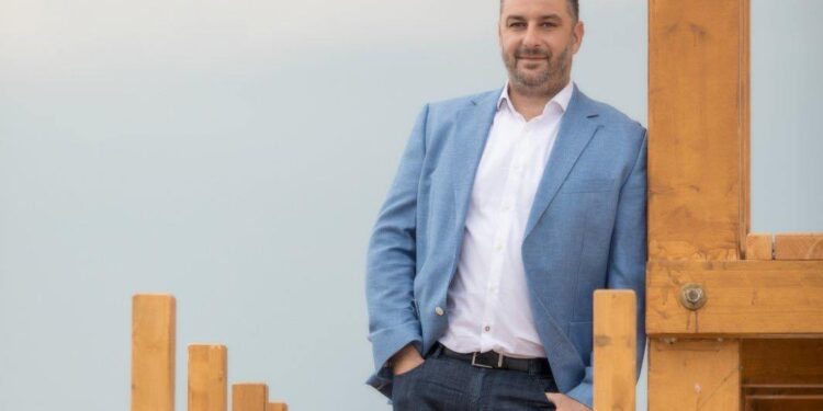 Σε αναβαθμισμένη θέση(καθόλου τυχαίο!) ο Θανάσης Μαυρομμάτης