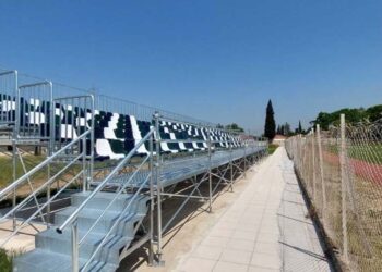 ΔΑΚ Αγρινίου:Νεαροί ξήλωσαν καθίσματα στο βοηθητικό γήπεδο!