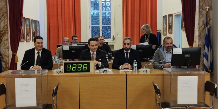 Δημοτικό Συμβούλιο Αγρινίου: εξελέγη το νέο προεδρείο & η δημοτική επιτροπή