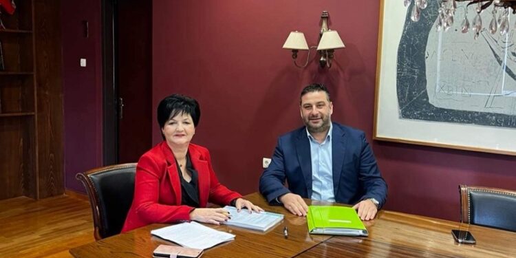 Η Μ.Σαλμά παρέδωσε στον Θανάση Μαυρομμάτη