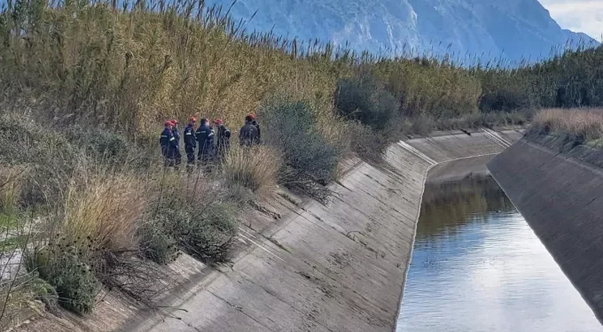 Μεσολόγγι: Σε εξέλιξη οι σαρωτικές έρευνες μέχρι τον κάμπο του Ευηνοχωρίου για τον αγνοούμενο Μπάμπη – Βίντεο από δύτη
