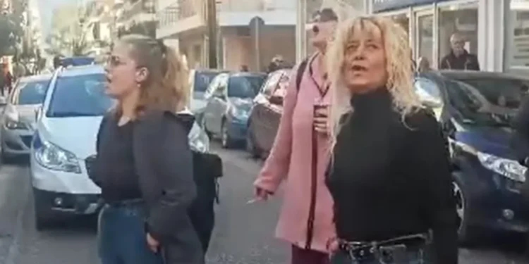 Μεσολόγγι: Πιθανό το ένταλμα σύλληψης για τον κρεοπώλη -«Πού είναι ο Μπάμπης», φωνάζουν οι συγγενείς του