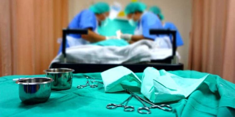 Ακρωτηρίασαν υπάλληλο του ΔΕΔΔΗΕ που υπέστη βαριά ηλεκτροπληξία!