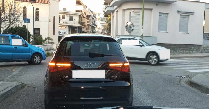 Σε άλλη διάσταση οδηγός στο Αγρίνιο, πήγαινε αντίθετα στην Αγίου Γεωργίου!!