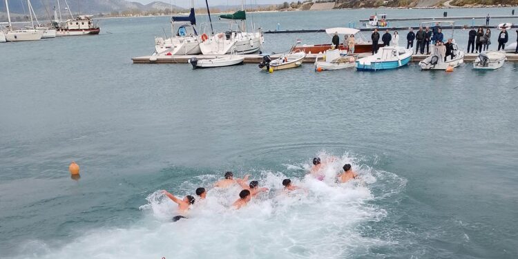 Με πολύ κόσμο εορτάστηκαν τα τα Άγια Θεοφάνεια στην Πάλαιρο