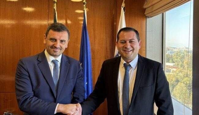 Συνάντηση Θ. Βασιλόπουλου με τον Υφυπουργό Προστασίας του Πολίτη Α. Νικολακόπουλο