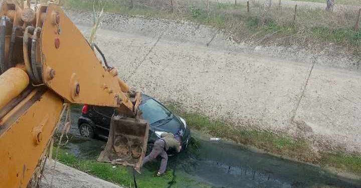 Στο Νοσοκομείο Αγρινίου οδηγός-Το όχημα της κατέληξε σε αύλακα