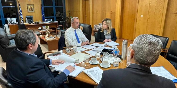 Συνάντηση Σταρακά-Σταϊκούρα:”Παγωμένο” το Αγρίνιο-Καρπενήσι ενώ μελετάται η σύνδεση Αγρινίου με Ιόνια