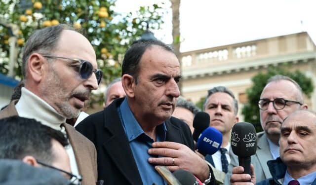 Αγρότες: Ο αγώνας θα συνεχιστεί – Στα μπλόκα οι τελικές αποφάσεις