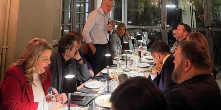 Σακελλαροπούλου, Σκέρτσος, Πατέλης και Καπουτζίδης πήγαν σε πάρτι μετά την ψήφιση του γάμου ομοφύλων