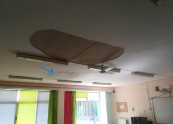 Γυμνάσιο Αιτωλικού/κατά την διάρκεια του μαθήματος, έπεσαν σοβάδες σε αίθουσα