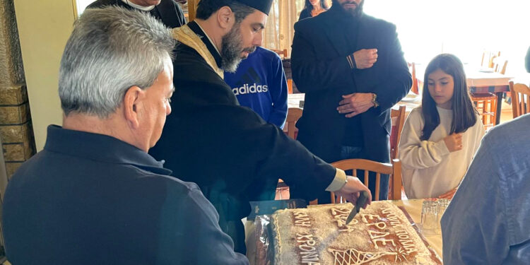 Η Ένωση Ραδιοερασιτεχνών Δυτικής Ελλάδας έκοψε την πρωτοχρονιάτικη πίτα της