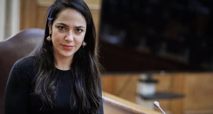 Δόμνα Μιχαηλίδου: «Αυξάνεται το επίδομα ανεργίας ανάλογα με τις εισφορές του εργαζομένου»