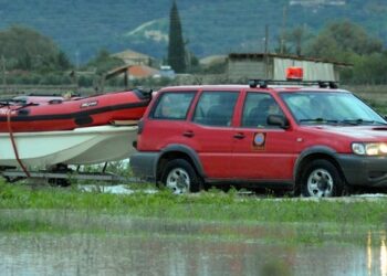 Αγνοείται ψαράς στη λίμνη Βεγορίτιδα – Κλιμάκιο της ΕΜΑΚ στις έρευνες
