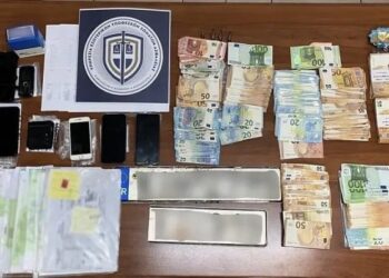 Συλλήψεις υπαλλήλων στη Διεύθυνση Μεταφορών και Επικοινωνιών – Μέχρι 1.000 ευρώ το «φακελάκι»