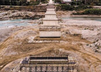 Στις αρχές καλοκαιριού η νέα γέφυρα του Ευήνου