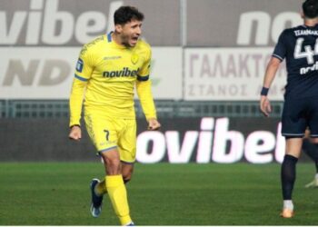 Με «χρυσό» γκολ του Καρέλη ο Παναιτωλικός «εκτέλεσε» (1-0) τον Ατρόμητο στο Αγρίνιο