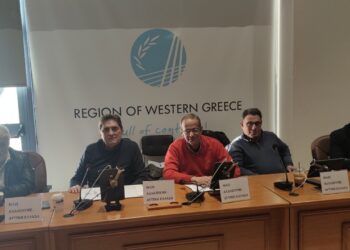 Επερωτήσεις Καρπέτα για την αξιοποίηση της λίμνης Πηνείου, το Περιφερειακό σχέδιο ανάπτυξης και τη διαδικασία εισαγωγής ατόμων στις ψυχιατρικές κλινικές κατόπιν εισαγγελικών εντολών