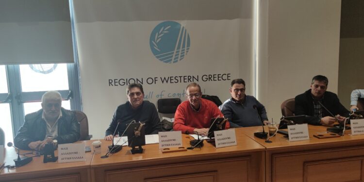 Επερωτήσεις Καρπέτα για την αξιοποίηση της λίμνης Πηνείου, το Περιφερειακό σχέδιο ανάπτυξης και τη διαδικασία εισαγωγής ατόμων στις ψυχιατρικές κλινικές κατόπιν εισαγγελικών εντολών