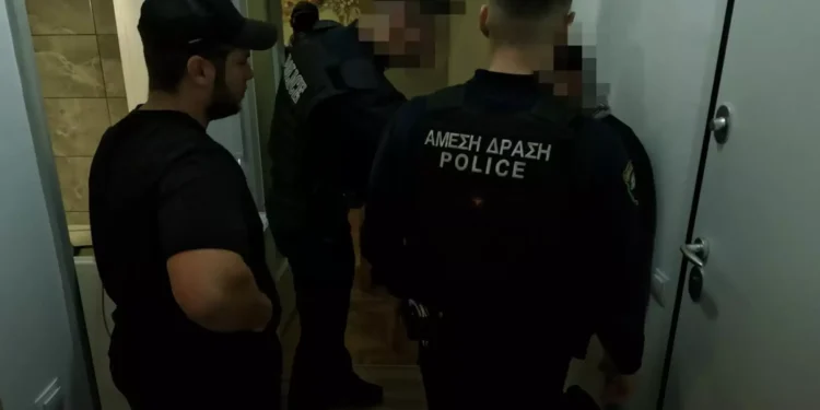 Στη δημοσιότητα τα στοιχεία του 43χρονου που έπιασε η Αστυνομία για απόπειρα αποπλάνησης της 13χρονης