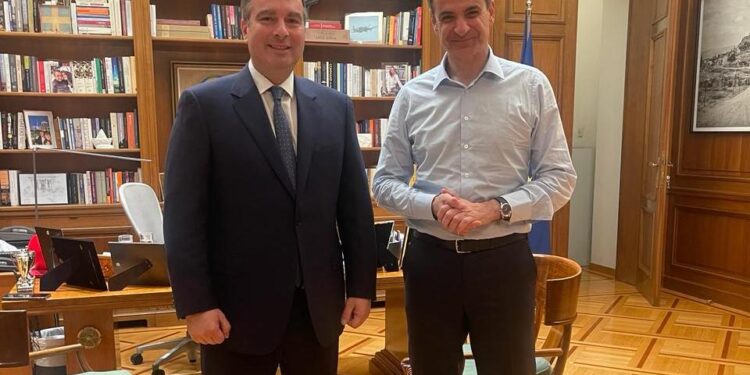 Συναντήθηκε με τον Πρωθυπουργό ο Θανάσης Παπαθανάσης