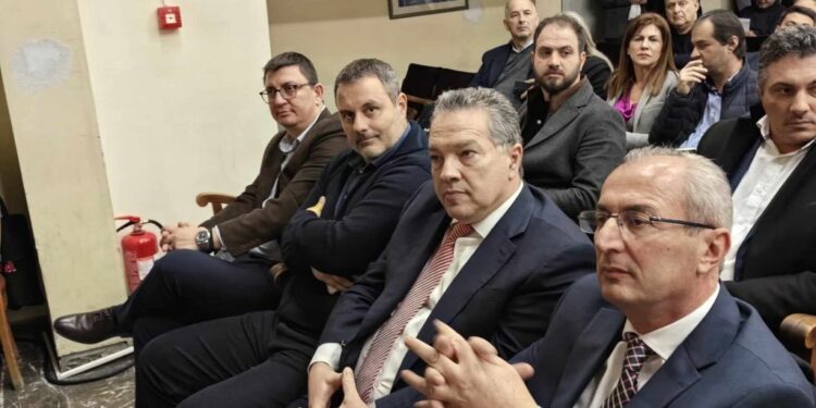 Επανεκλογή Παπαδόπουλου στην ΠΕΔ Δυτικής Ελλάδας με μικρή διαφορά από τον Σ.Κωνσταντάρα
