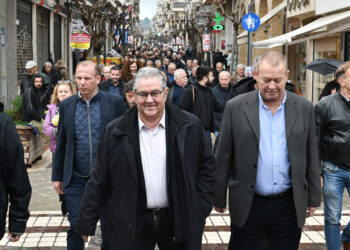 Αγρίνιο/Συνάντηση  Δ. Κουτσούμπα με εκπροσώπους Συλλόγων Εμποροϋπαλλήλων και καταστηματαρχών (ΒΙΝΤΕΟ-ΦΩΤΟ)