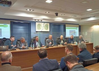 Έμποροι και εκπρόσωποι φορέων έδωσαν το παρών στην επίσημη παρουσίαση του συλλόγου Εμπόρων & Επιχειρηματιών Δήμου Αγρινίου 