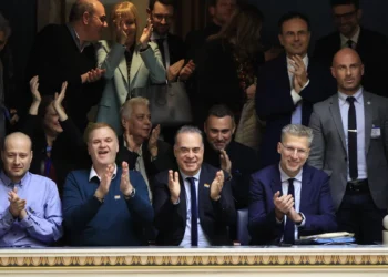 Ομόφυλα ζευγάρια: Σκέρτσος-Πατέλης χειροκρότησαν από τα θεωρεία τα αποτελέσματα με Καπουτζίδη-Σεργουλόπουλο