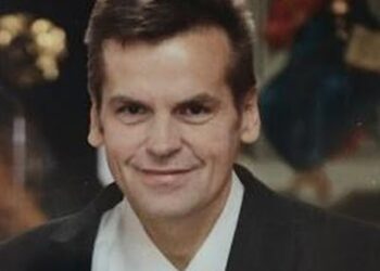 Θλίψη σε Aγρίνιο και Παραβόλα για τον θάνατο του 52χρονου Δημήτρη Αγγελή